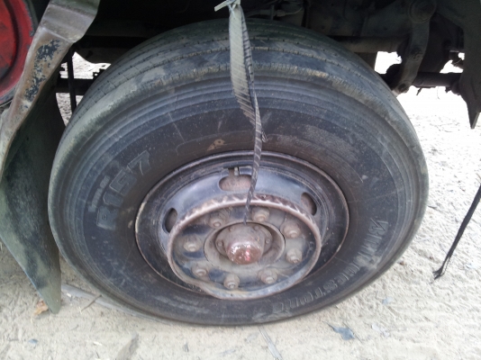 ขายอีซูสุร็อกกี้ 210 หัวขาวแม่ลูกดั้มเนียมชุ้นชัยเครือง270เเรงม้า