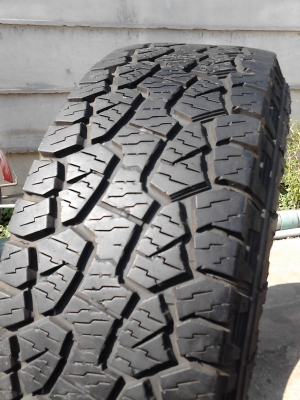 hankook  Dynapro AT M  มี  2 เส้น  โทร.081-427-3941