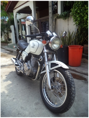 ((((((((((  Honda Clubman 400cc สวยๆครับ  ))))))))))))