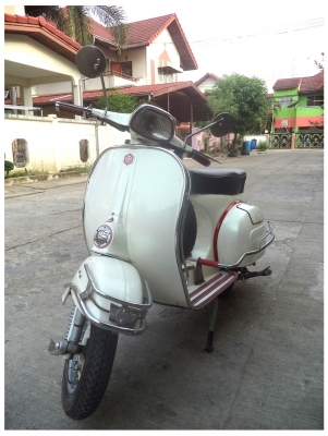 Vespa Sprint 150cc หัวเหลี่ยมแท้ๆ จดปี2516