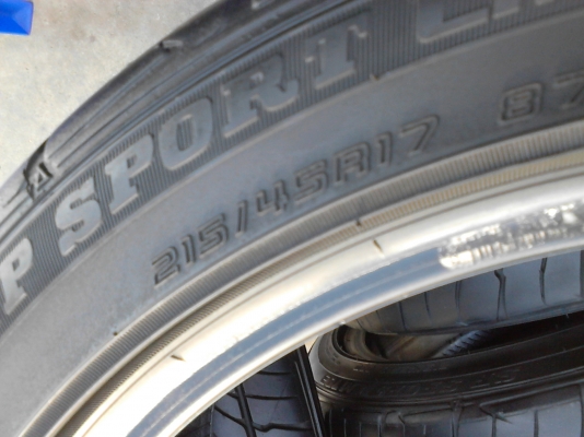 215/45R17 DUNLOP SP SPORT LM703 มีชุดสภาพใหม่ๆ 4 เส้น ปี2013 TEL.081-427-3941 215/45R17 DUNLOP SP SPORT LM703 มีชุดสภาพใหม่ๆ 4 เส้น ปี2013 TEL.081-427-3941