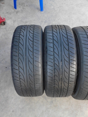 215/45R17 DUNLOP SP SPORT LM703 มีชุดสภาพใหม่ๆ 4 เส้น ปี2013 TEL.081-427-3941 215/45R17 DUNLOP SP SPORT LM703 มีชุดสภาพใหม่ๆ 4 เส้น ปี2013 TEL.081-427-3941