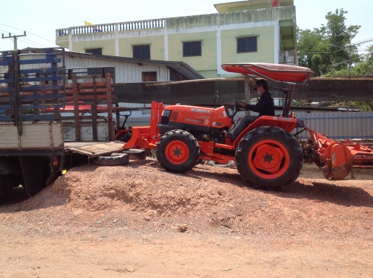 ปัญญาแทรคเตอร์มาแล้ว...จัดมาให้ครับ คูโบต้า L3408พร้อม  ใบมีด ผาน6x22 cmt เล่มพร้อม จัดส่ง อ.ปางศิลาทอง จ.กำแพงเพชร