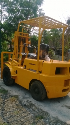 ขายโฟล์คลิฟท์นำเข้าญี่ปุ่น*MITSUBISHI*2FD20*2XXXชั่วโมง*สไลด์ได้*175000บาท