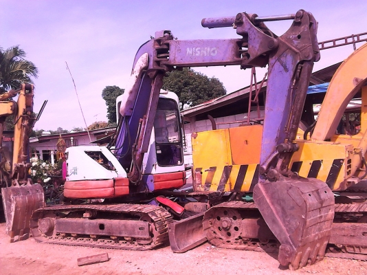 รถแบคโฮ Pc75 UU-3 รถแบคโฮ Pc75 UU-3