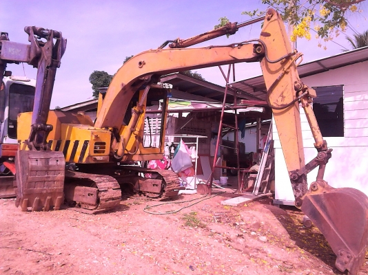 รถแบคโฮ pc60-1