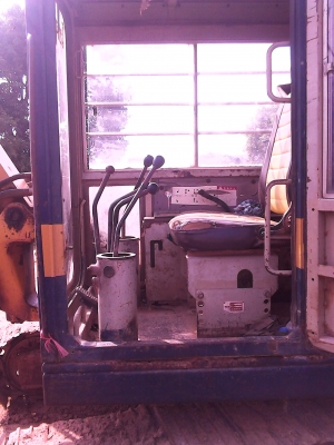 รถแบคโฮ pc60-3 รถแบคโฮ pc60-3