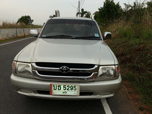 TOYOTA - HILUX TIGER D4D EXTRACAB 2004