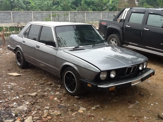 ขายbmw520iโฉม1983ราคา37,000บาท ขายbmw520iโฉม1983ราคา37,000บาท