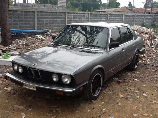 ขายbmw520iโฉม1983ราคา37,000บาท