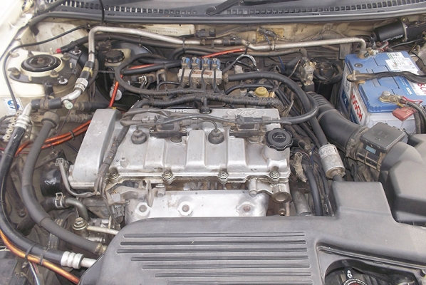 FORD LASER TIERRA VXI 2.0 โฉมปี 2004 FORD LASER TIERRA VXI 2.0 โฉมปี 2004