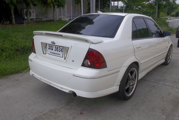 FORD LASER TIERRA VXI 2.0 โฉมปี 2004 FORD LASER TIERRA VXI 2.0 โฉมปี 2004