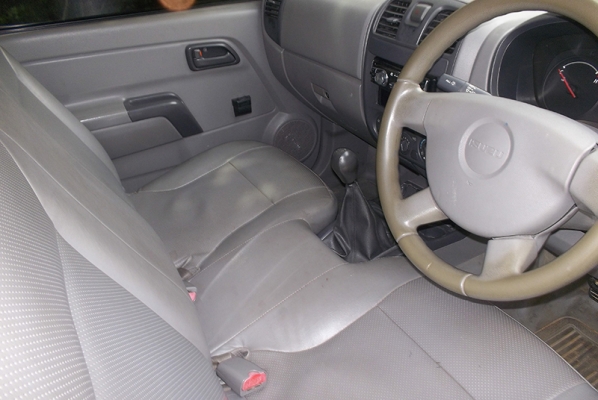 ISUZU SPARK 2.5 SINGLE 2005