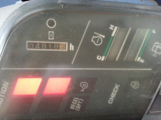 KOMATSU PC30-7E 28677 ไม่มีเก๋ง