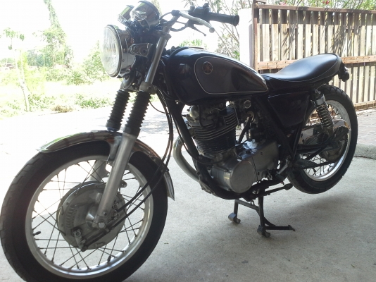 ขายYamaha Sr400cc.เครื่องแน่น รถประกอบใหม่ สภาพตามรูปครับ