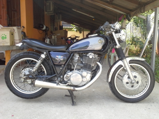 ขายYamaha Sr400cc.เครื่องแน่น รถประกอบใหม่ สภาพตามรูปครับ