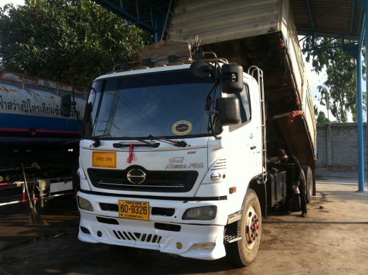 ราคา*1.390.000บาทHINO FM1J MEGA  เครื่อง J08-260 แรง 2 เพลา ดั๊มพ์ 3 มิตร