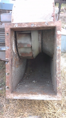 Sell> ขายโบเวอร์ระบายอากาศ มอเตอร์ 3 เฟส 5.5 HP. 2880 rpm. รูเข้า 13" นิ้ว ออก 10x15 นิ้ว พร้อมใช้งานมีหลายตัวครับ