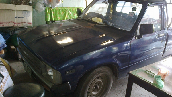 ขายครับ TOYOTA RN20 เครื่อง 1600 เบนซิน หัวเดืยว มีโครงหลังคาพร้อมครับ