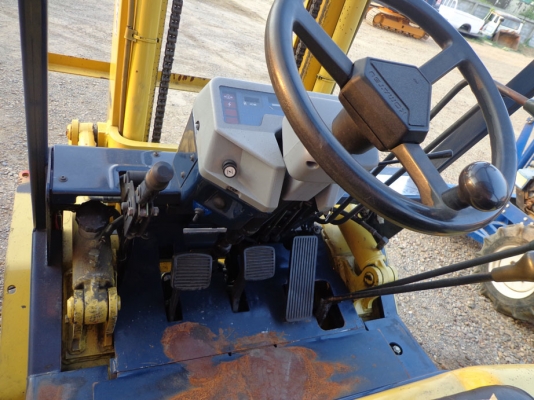 รถยก KOMATSU FG20-11 เครื่องเบนซิน ติดต่อคุณจิ๊ด โทร. 089-7949488 รถยก KOMATSU FG20-11 เครื่องเบนซิน ติดต่อคุณจิ๊ด โทร. 089-7949488