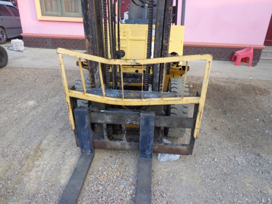 รถยก TCM FG25NS เครื่องเบนซิน ติดต่อคุณจิ๊ด โทร. 089-7949488 รถยก TCM FG25NS เครื่องเบนซิน ติดต่อคุณจิ๊ด โทร. 089-7949488