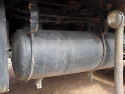 ขายรถสิบล้อหัวยาวเครื่อง6BGดีมากคานหน้าใหญ่เบลคชิพฟีช่วงล่าง200เพลาเดียวพวงมาลัยเพลาเวอร์หลังถนนวิ่งดีมาก