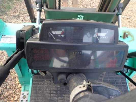 รถยก MITSUBISHI FG15-F25A เครื่องเบนซิน ติดต่อคุณจิ๊ด โทร. 089-7949488