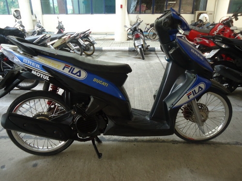 Honda Click 7,700.-