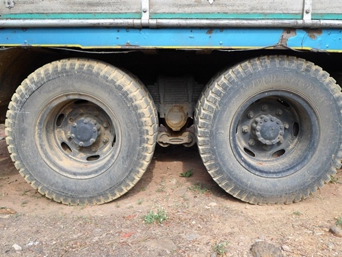 ขายรถสิบล้อหัวยาวเครื่อง6BGดีมากคานหน้าใหญ่เบลคชิพฟีช่วงล่าง200เพลาเดียวพวงมาลัยเพลาเวอร์หลังถนนวิ่งดีมาก