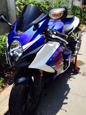 ขาย suzuki gsxr1000 k7 ปี2007 สรรพาสมิตร ท่อ yoshimura ราคาต่อลองได้ครับ