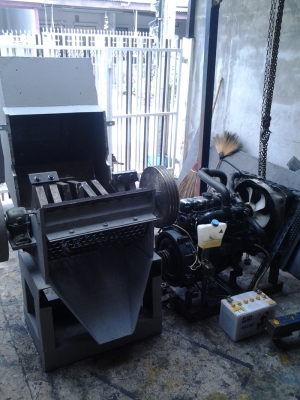 ขายเครื่องโม่พลาสติก30และ40 แรง