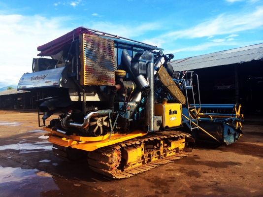 ขายรถเกี่ยวข้าวเกษตรพัฒนา จ้าวช้างไวไฟ ด่วนครับ