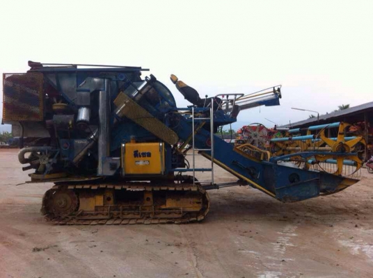 ขายรถเกี่ยวข้าวเกษตรพัฒนา จ้าวช้างไวไฟ ด่วนครับ