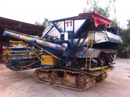 ขายรถเกี่ยวข้าวเกษตรพัฒนา จ้าวช้างไวไฟ ด่วนครับ