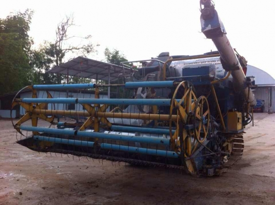 ขายรถเกี่ยวข้าวเกษตรพัฒนา จ้าวช้างไวไฟ ด่วนครับ