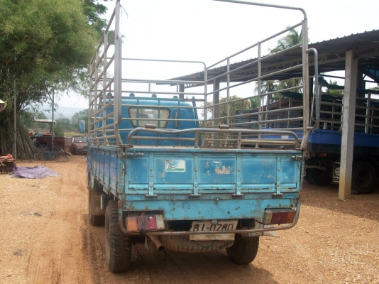 รถบรรทุกพร้อมใช้งาน    85  แรงม้า