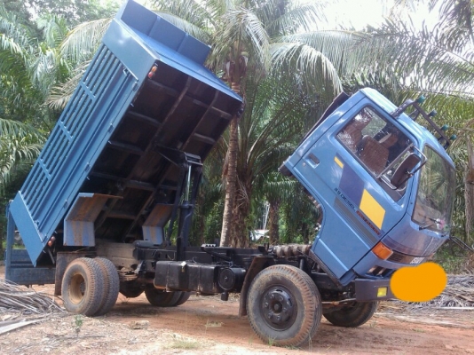 ขายรถ6ล้อดั๊ม NPR 115 hp.รถวิ่งงานอยู่ทุกวันคับ เจ้าของขายเองคับ ขายรถ6ล้อดั๊ม NPR 115 hp.รถวิ่งงานอยู่ทุกวันคับ เจ้าของขายเองคับ