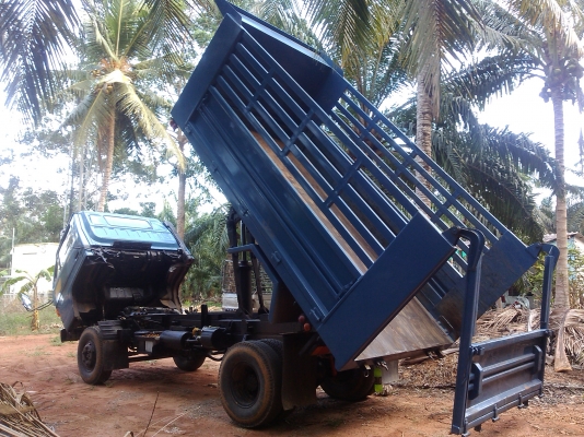 ขายรถ6ล้อดั๊ม NPR 115 hp.รถวิ่งงานอยู่ทุกวันคับ เจ้าของขายเองคับ ขายรถ6ล้อดั๊ม NPR 115 hp.รถวิ่งงานอยู่ทุกวันคับ เจ้าของขายเองคับ