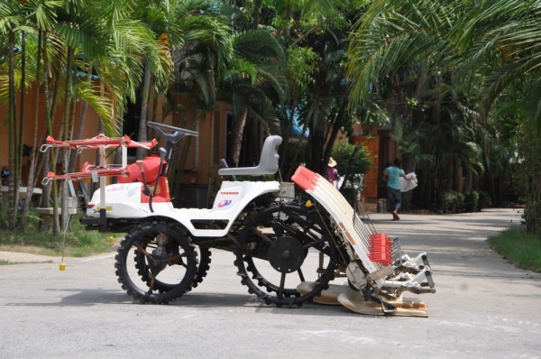 ขายรถดำนา YANMAR pe-1 สภาพสวยเดิมจากญี่ปุ่นยังไม่เคยใช้ในไทย 38,000 เท่านั้น!!