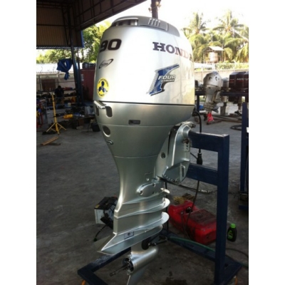 ขายเครื่องยนต์เรือ Honda BF90 4จังหวะ มือสองจากญี่ปุ่น หางยาว-หางสั้น