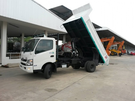 ขายรถบรรทุก6ล้อ  HINO