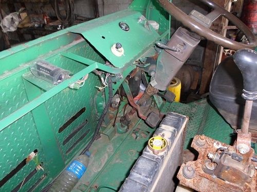 ขายรถอีแต๋นเทนเลอย์หกล้อเครื่องอีสุสุ115HPรถใช้งานได้ดีมากคัชซีสวยมากใช้ในงานเกษตทั่วไป