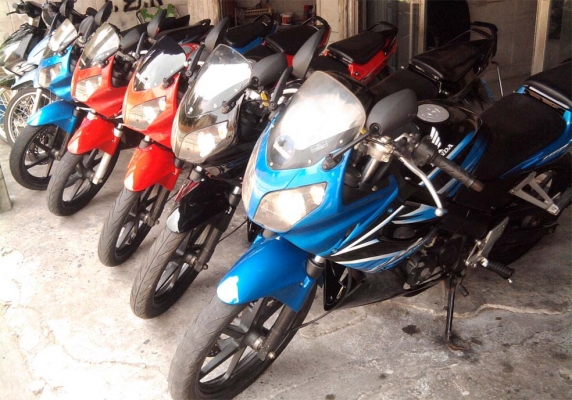 ขออนุญาติขาย HONDA CBR 150 ปี 47-53  สตา์ร์ทมือ โอนให้ฟรีครับ