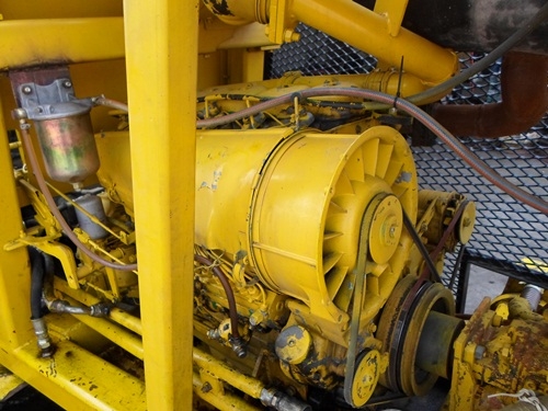 ่มีเครื่องต่่อรถคิบอ้อยจะขายสองตัว ตัวหนื่งเครื่องด๊อย4สูบราคา120000 อีกตัวหนื่งเครื่องด๊อย 3 สูบราคา 95000 ราคานี้คุยได้อีกครับ