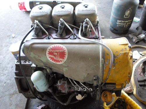 ่มีเครื่องต่่อรถคิบอ้อยจะขายสองตัว ตัวหนื่งเครื่องด๊อย4สูบราคา120000 อีกตัวหนื่งเครื่องด๊อย 3 สูบราคา 95000 ราคานี้คุยได้อีกครับ