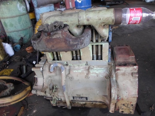 ่มีเครื่องต่่อรถคิบอ้อยจะขายสองตัว ตัวหนื่งเครื่องด๊อย4สูบราคา120000 อีกตัวหนื่งเครื่องด๊อย 3 สูบราคา 95000 ราคานี้คุยได้อีกครับ