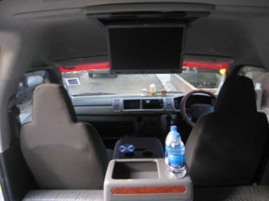 ขายดาวน์ Toyota Commuter2011 ใช้รับส่งนักเรียน สภาพเดิมๆ