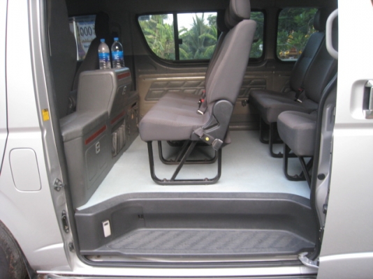 ขายดาวน์ Toyota Commuter2011 ใช้รับส่งนักเรียน สภาพเดิมๆ