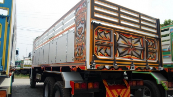 ชายรถดัมพ์ Rocky-210 สภาพเยี่ยม