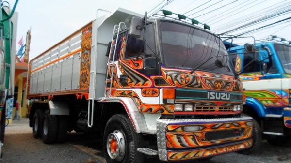 ชายรถดัมพ์ Rocky-210 สภาพเยี่ยม